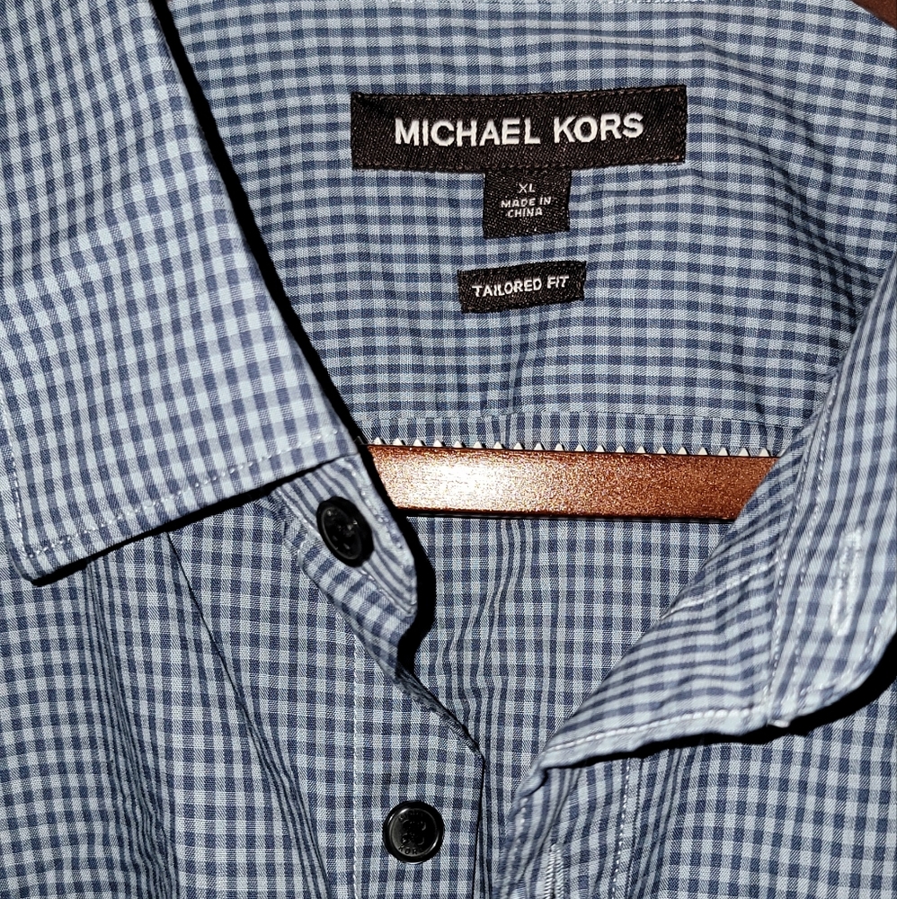 Michael kors 100 % authentic with tags